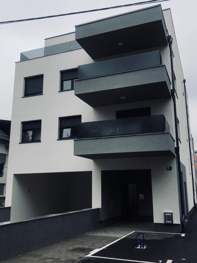 זאגרב Jacuzzi Apartment Code 96 מראה חיצוני תמונה